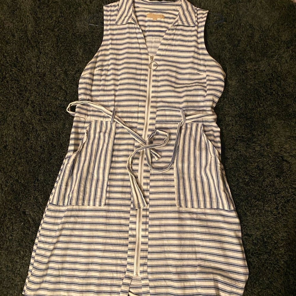 Hope and Harlow Sleeveless Shirt Dress